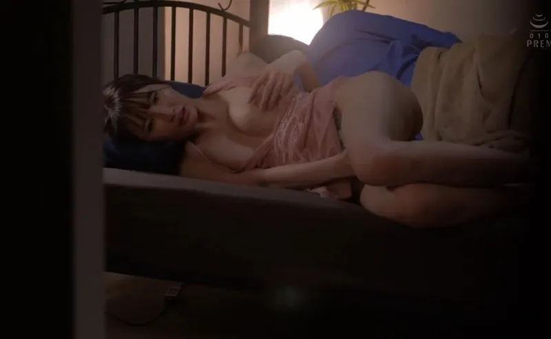 đưa cấp trên say xỉn về nhà, cậu nhân viên số hưởng húp được bà xã cấp trên xinh dâm