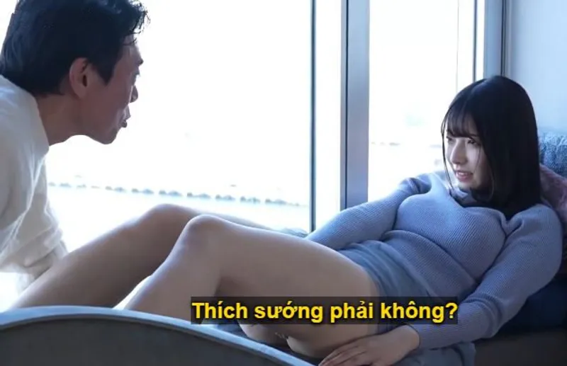 Sự chạm trán giữa ông bác và cô minh tinh tuổi teen mới nổi trong nhà nghỉ sang trọng.